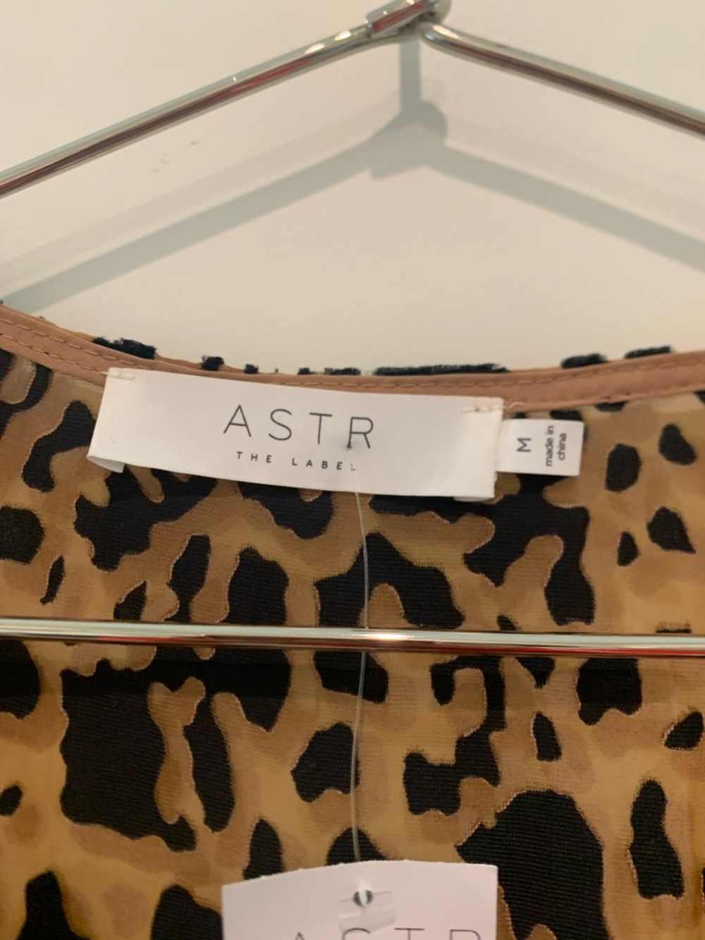 Astr Leopard Print V-Neck Mini Dress - Tan & Black - Picture 3 of 6